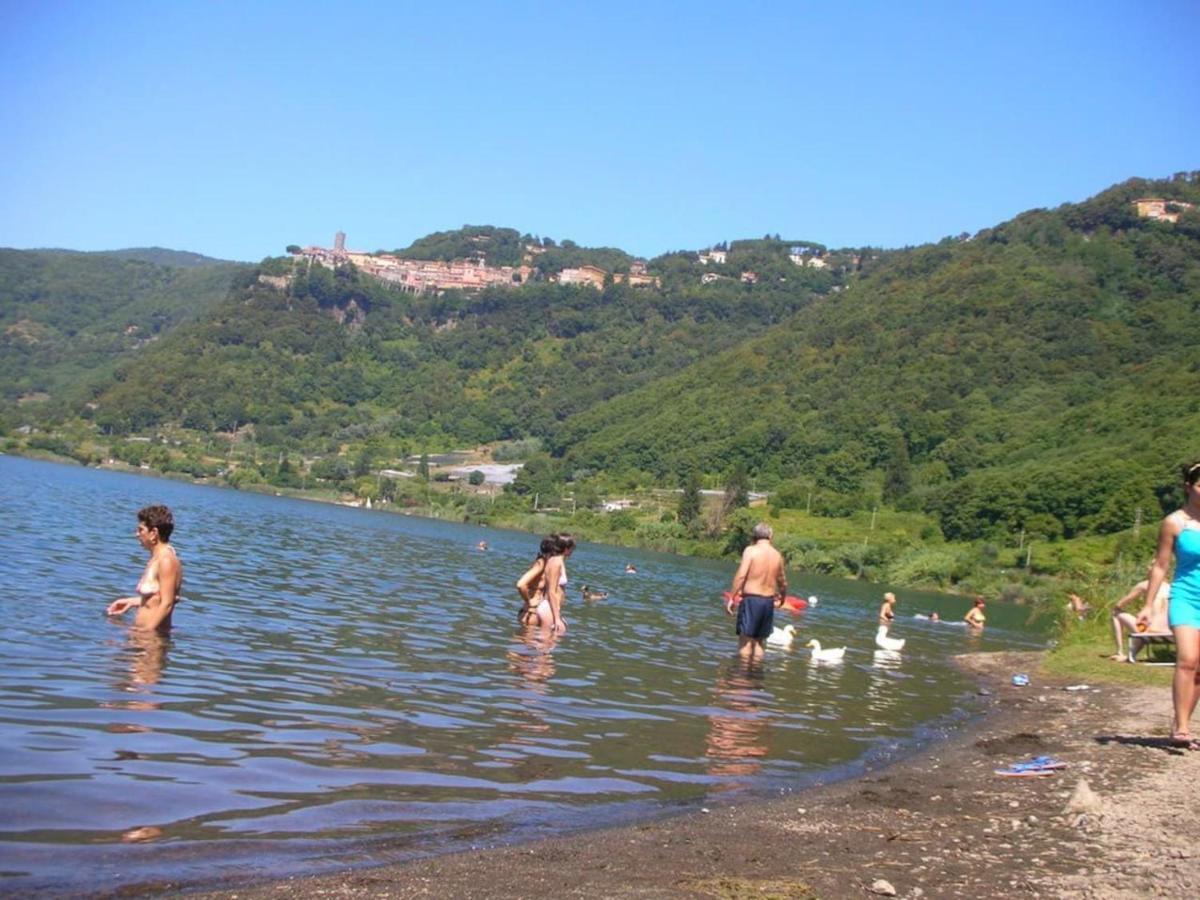 Апартаменти Relax Sul Lago Дженцано-ді-Рома Екстер'єр фото